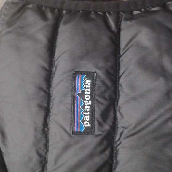 Patagonia Down Sweater Insulated Vest - Picture 2 of 4